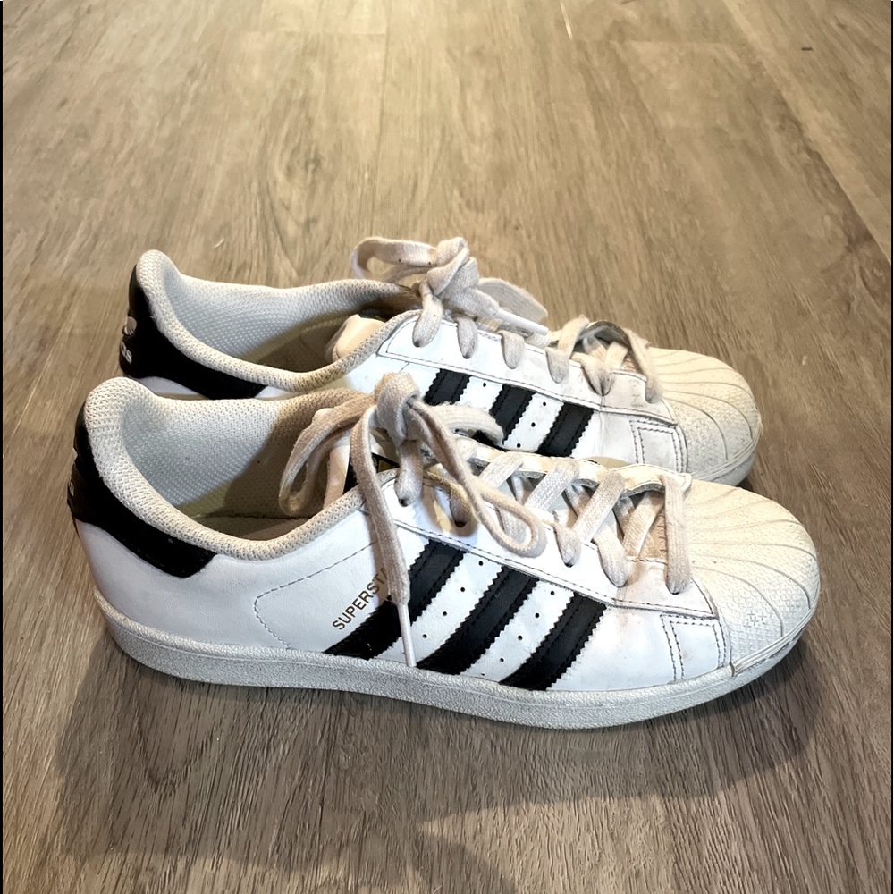 adidas superstars